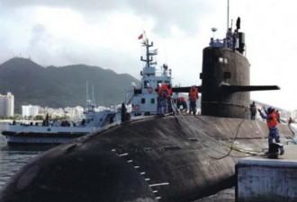 中国海军新型039C潜艇照曝光 消音瓦细节瞩目