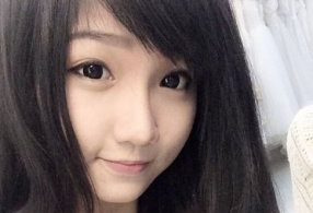 因帮妈洗碗 萌妹子一夜走红 照片病毒般扩散