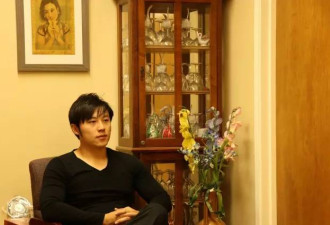 这位移民小伙不简单：教华人射击 红遍非诚勿扰