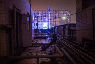 招嫖卡片的江湖:为抢地盘抓小姐 保安提成