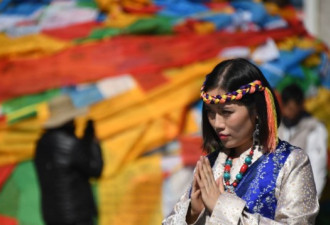 西藏当局称将增加外国游客进藏 减少审批时限