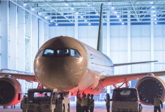 C919首飞团队曝光 机长总飞行时间超1万小时
