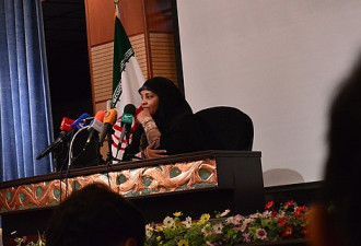 伊朗女主播被捕10天后获释 美方称为让她当证人