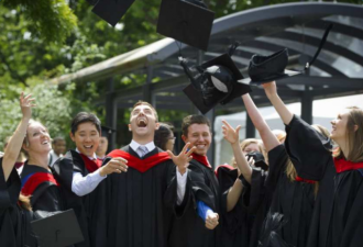每年6万学费 加拿大这间大学课堂留学生变多数