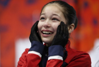 13岁的华裔女孩夺美国花滑冠军！史上最年轻