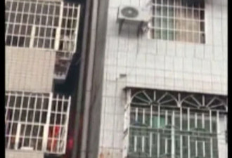 广州出租屋发生火灾 悬停电梯内现一具男性遗体