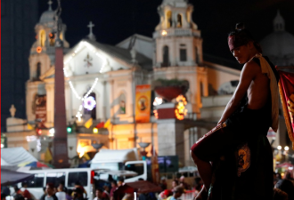 菲律宾教堂疑遭恐袭 致19人死亡