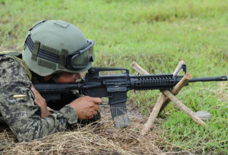 中国将向菲律宾提供2.3万支M4步枪