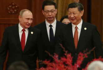 普京在北京被问是否担心俄被中国吞没