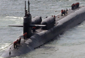 曝美两艘核潜艇停泊朝鲜半岛海域 中方回应