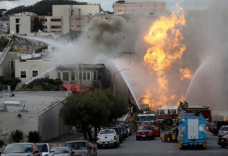 旧金山输气管爆炸波及 5 大厦 烈焰冲至 9 米高