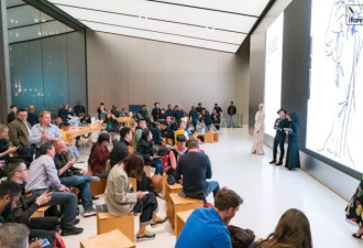 对话苹果副总裁：Apple Store 将变身城市广场