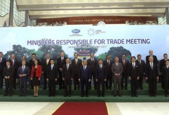 11国贸易部长APEC上抢救TPP 美方:决定退出