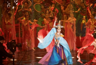 中国新疆女演员古装舞异域风情千娇百媚 组图