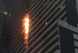 墨市CBD公寓昨日大火！1人受轻伤近200人疏散