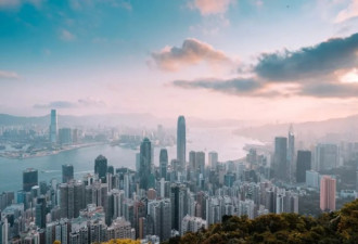 身家成谜的香港超级富二代，到底有多努力？！