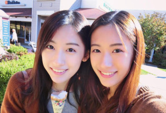 中国学霸双胞胎姐妹哈佛毕业 穿学位服很美