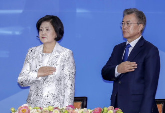 执政满月 韩国新总统凭啥获史上最高支持率?