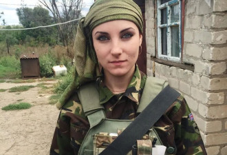 大批女狙击手突现乌克兰，战力强悍让俄发怵！