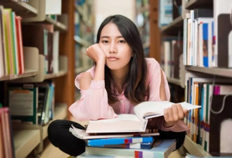 美国大学废入学考试，加拿大华人有优势