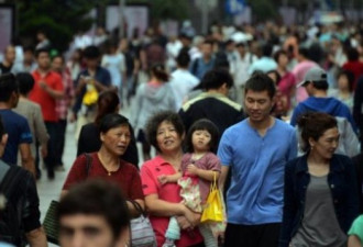 上海南京路大游行 可怕的还不是事件本身
