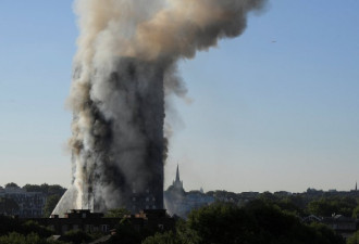 伦敦大楼被烧成空壳 斋月救了这些穆斯林