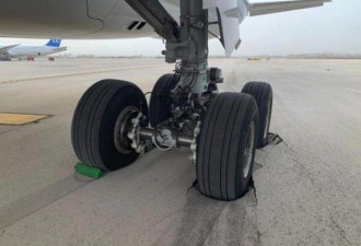 国泰航空新飞机把以色列机场&quot;压坏&quot; 轮胎陷坑里