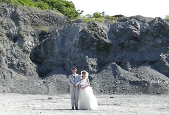 日本夫妇的婚纱照还能这样拍