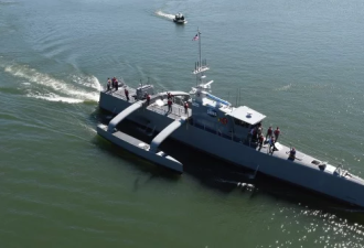 美军无人舰实现自主航行 性能超越目标