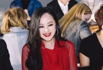 她曾败光两位亿万富豪，如今56岁现身时装周
