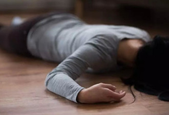悲剧：海归女硕士回家啃老9年 涉嫌虐杀73岁母