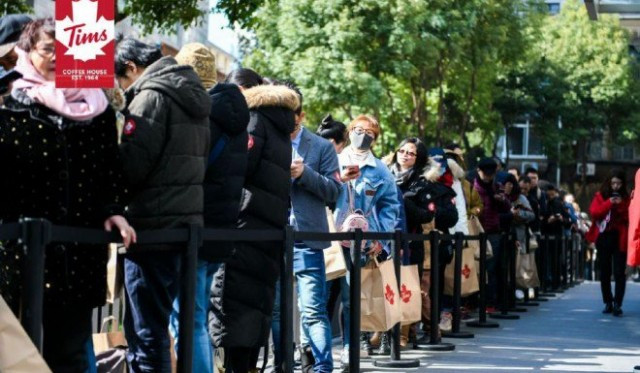 The line outside the new Shanghai branch of Tim Hortons.