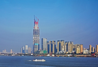 武汉绿地中心设计636米冲击中国摩天大楼第一高