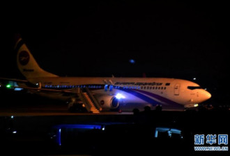 乘客持枪劫持142人孟加拉客机要见总理被击毙
