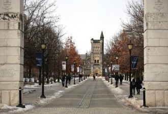 中国留学生占75%：变多伦多大学摇钱树