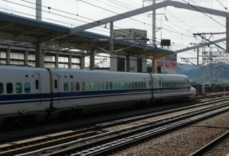 日本新干线大范围停驶 500乘客车厢过夜