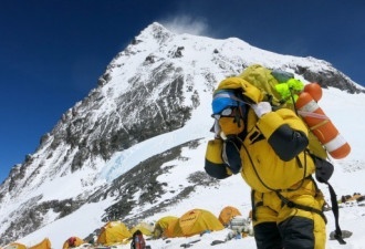 珠穆朗玛峰成全球最高垃圾山