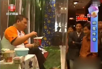 曾被关橱窗48小时耍宝供人参观？成功非偶然！