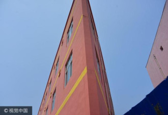 郑州现“纸片楼” 最薄处仅20余厘米