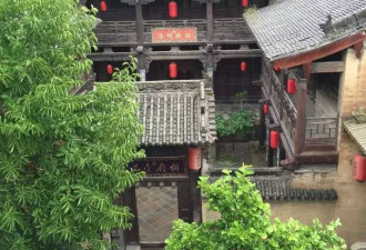 他深受康熙器重 冒杀头风险在老家盖“故宫”