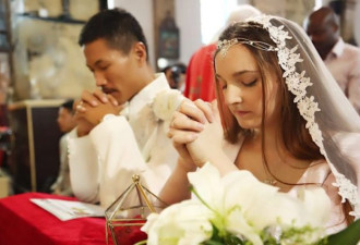 中国小伙与外国姑娘的婚纱照集锦 美得惊艳