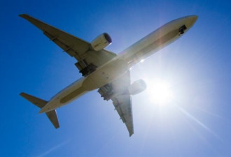 极端天气越来越多 导致乘飞机的费用上升？