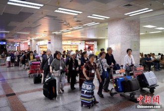 日本最大规模遗孤代表团赴中国感恩养父母