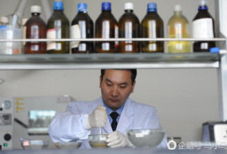 揭秘鉴毒师的生活:每天接触大量毒品