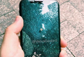 传iPhone 8支持隔空无线充电 还有前后四摄像头