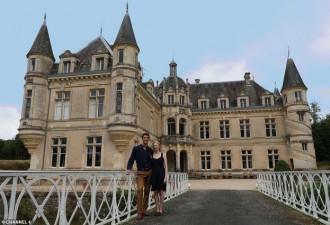 小情侣花几百万在法国买了个城堡 翻修后...