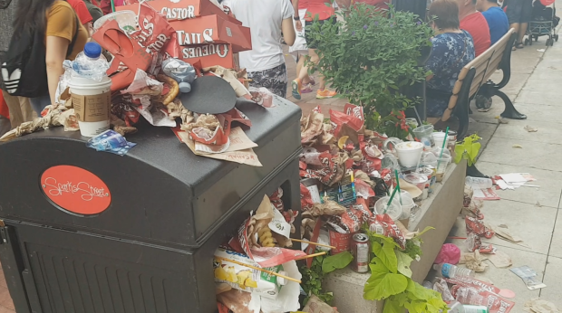 Sparks Street garbage Canada Day 2017 Ottawa
