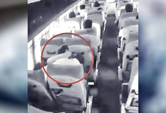 印度政客公交车上强暴19岁女子 骑对方身上强吻