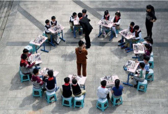 中国人追求的“快乐教育”，是一碗毒鸡汤吗？