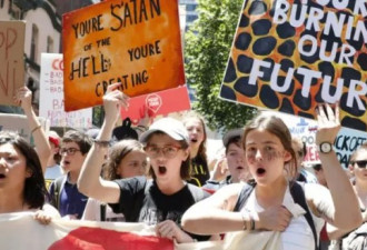 澳洲学生集体罢课抗议！理由实在太奇葩了……